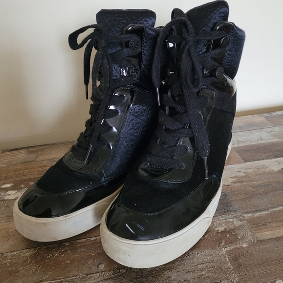 Guess high top wedge snickers - Picture 3 of 7